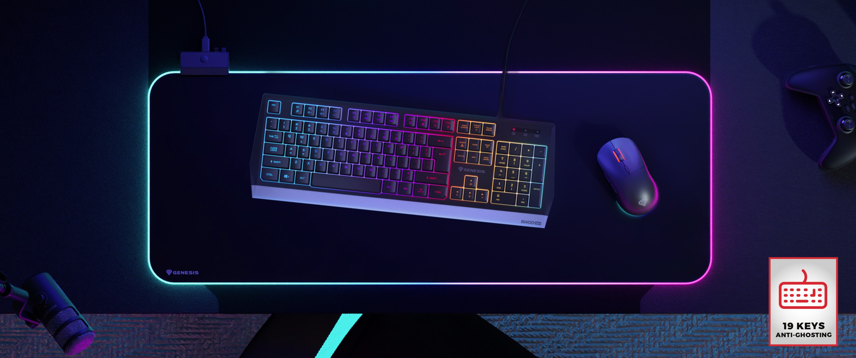 Teclado y ratón para juegos con retroiluminación RGB sobre un escritorio oscuro para juegos, mostrando una iluminación colorida y un diseño elegante