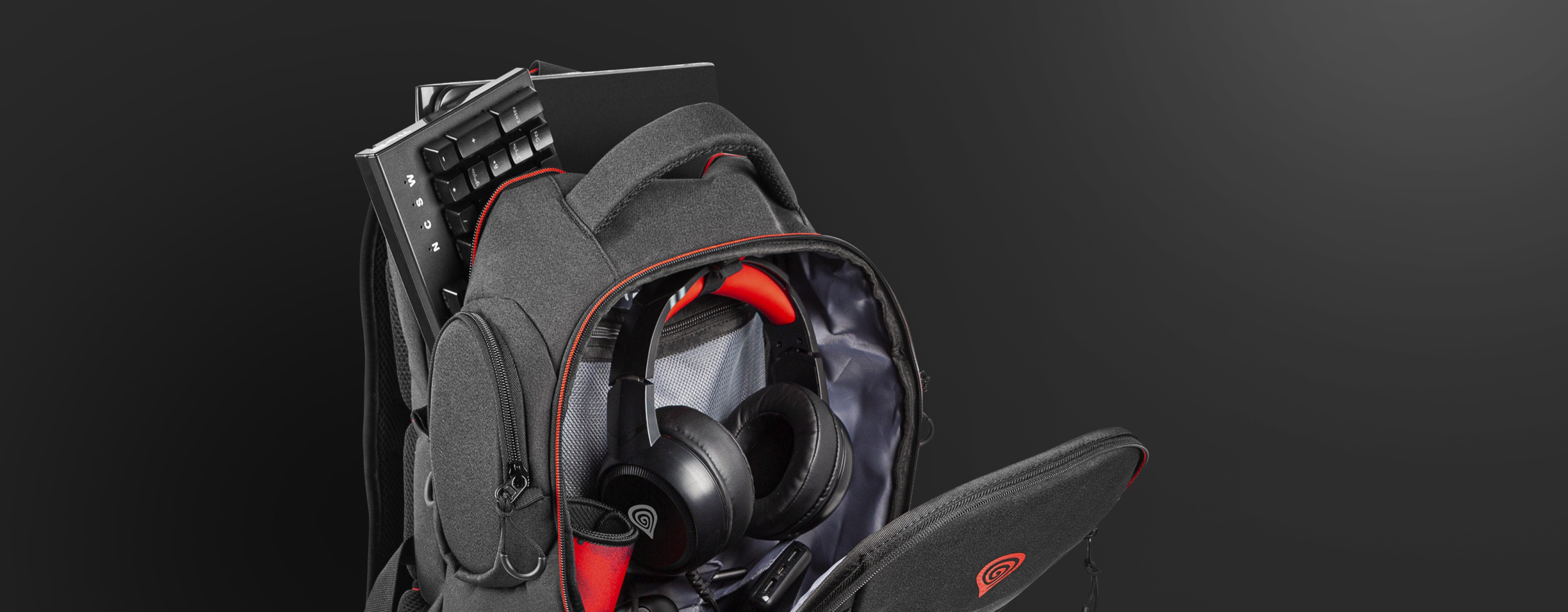 Mochila para portátil Genesis Pallad 550 negra con compartimentos para auriculares y accesorios, diseñada para portátiles de 15,6"/17,3