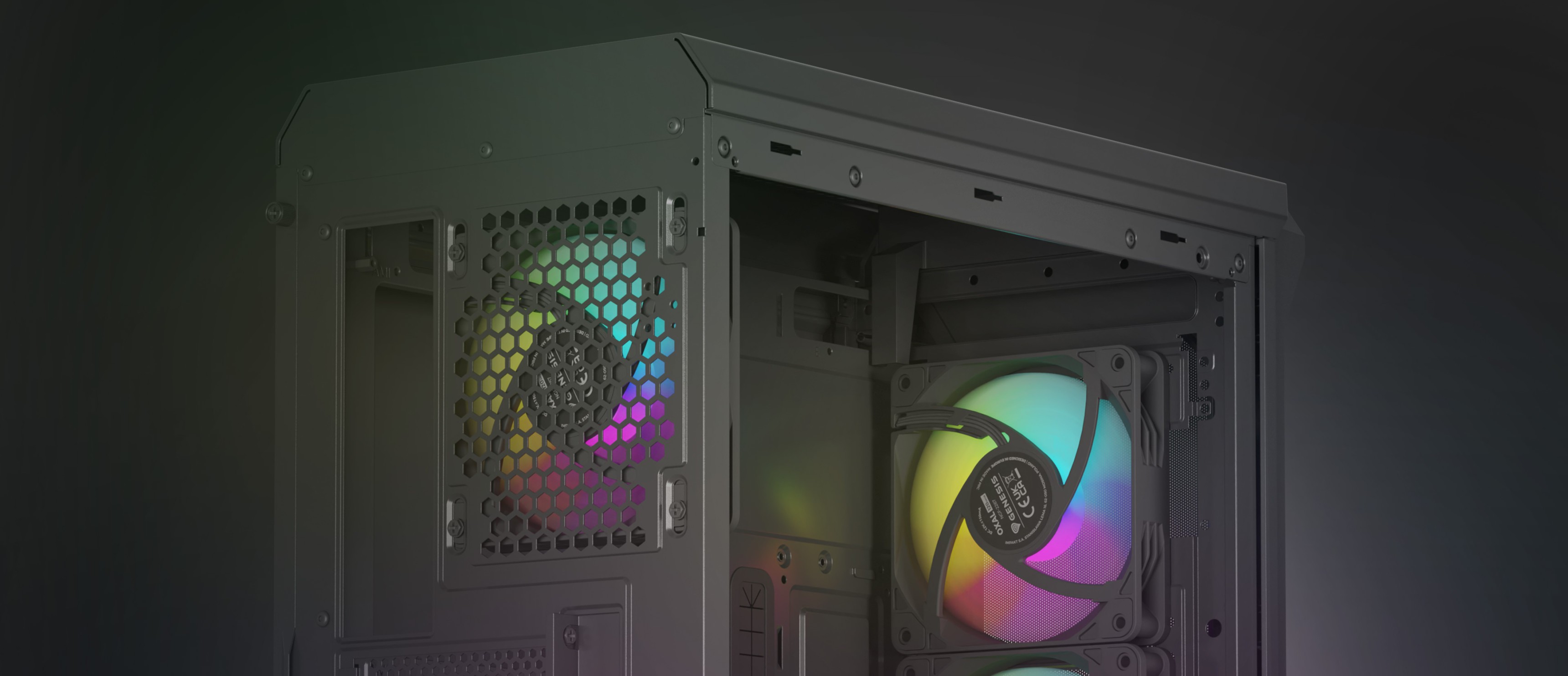 Ventilador negro ARGB con iluminación de colores instalado en una carcasa de ordenador, mostrando un diseño elegante y una iluminación vibrante