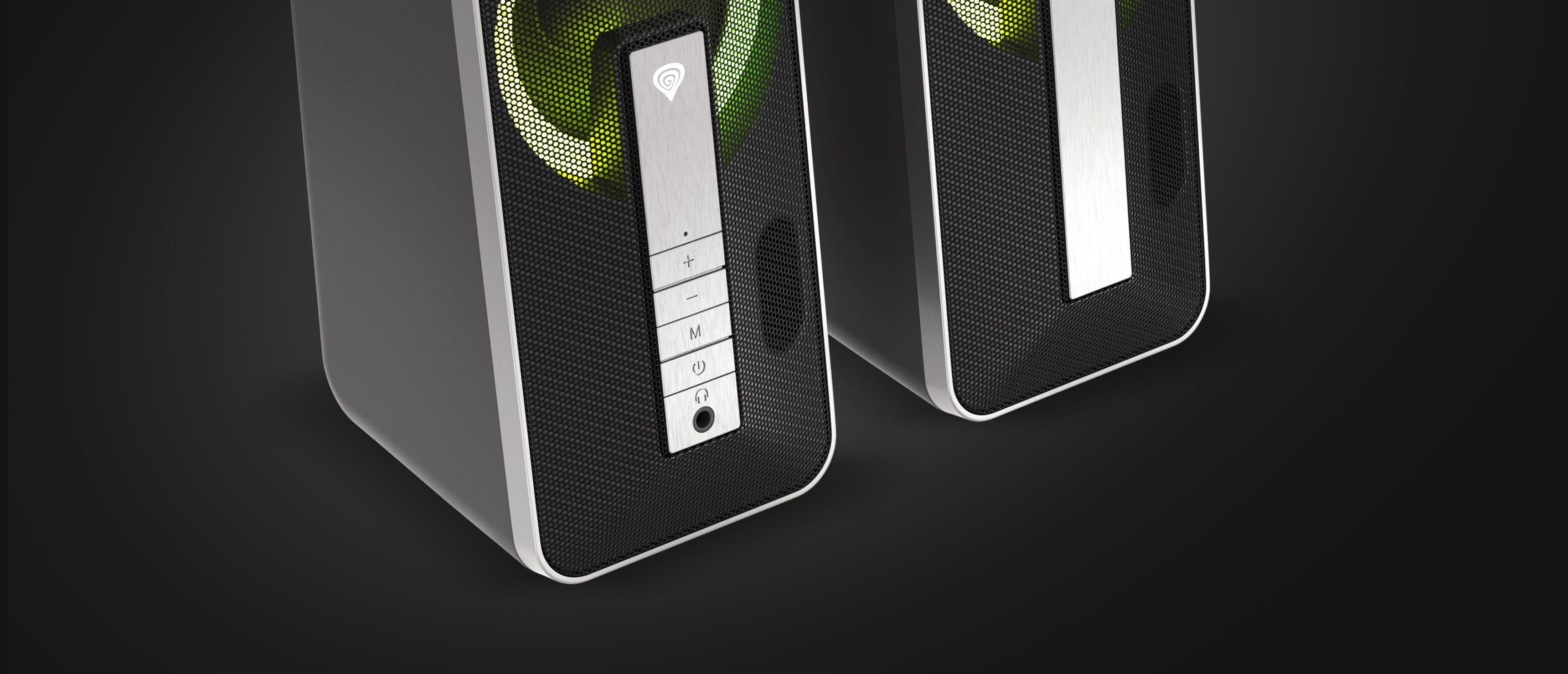 Altavoces Bluetooth negros con iluminación RGB y botones de control en la parte frontal, que muestran un diseño moderno