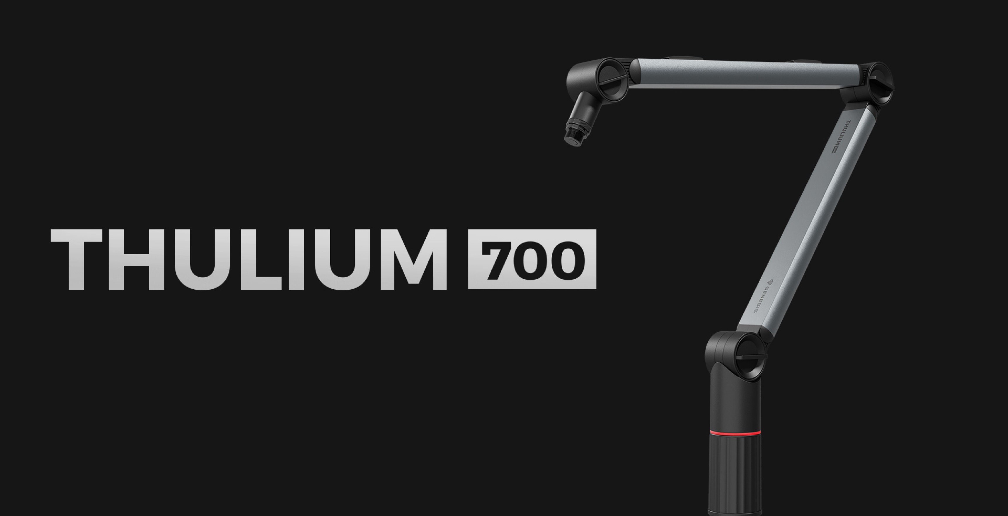 Brazo de micrófono diseñado para el Genesis Thulium 700, con una construcción ajustable y resistente sobre un fondo oscuro
