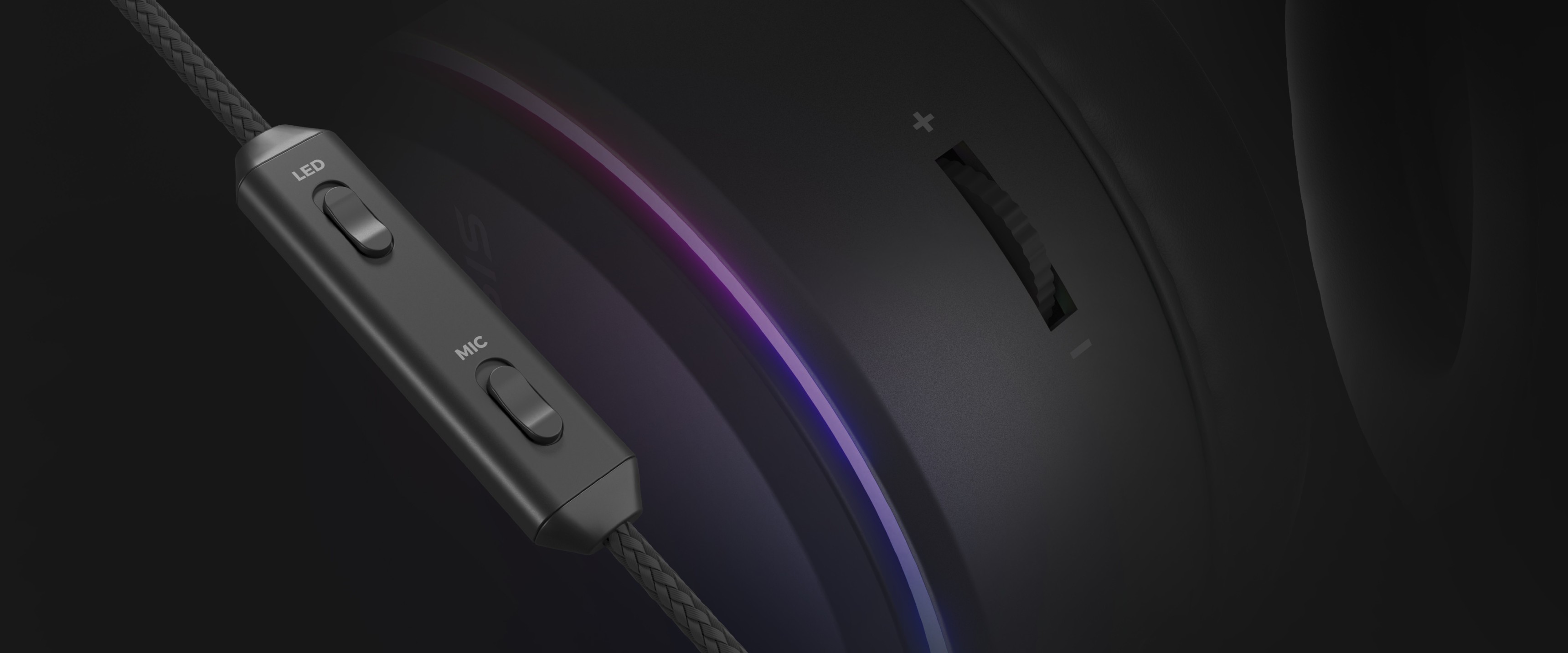 Primer plano de los auriculares para juegos Genesis Neon 613 G2 con iluminación RGB y controles en línea para el volumen y el micrófono